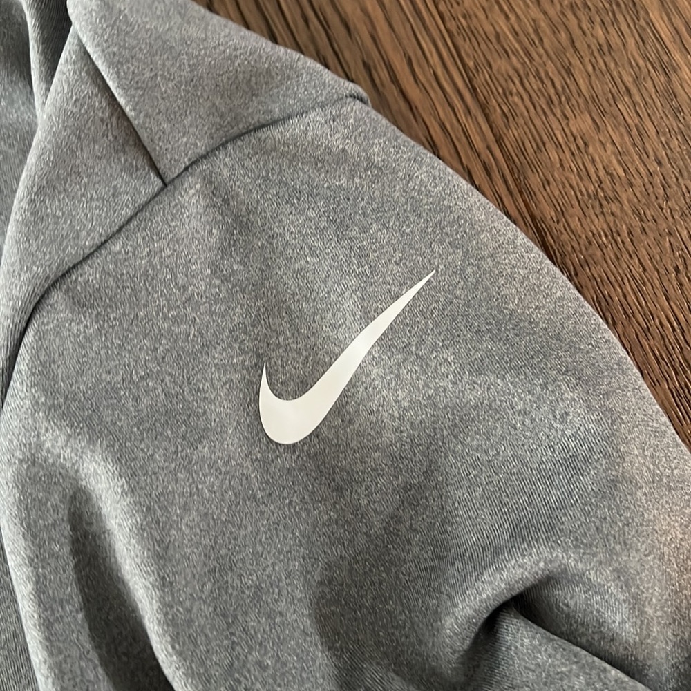 Nike sweater - Picture 3 of 6